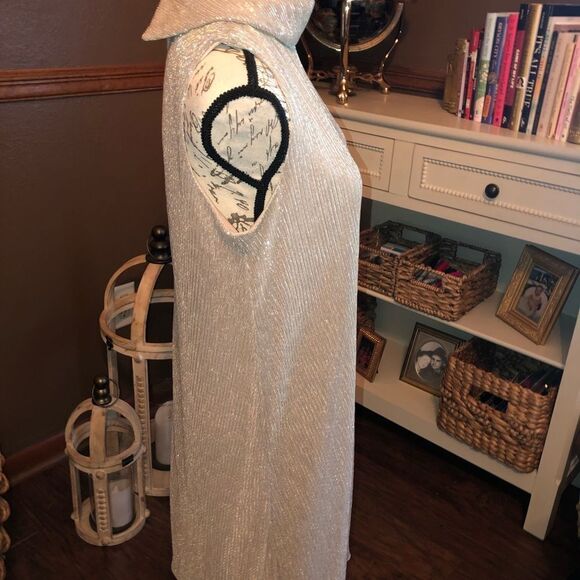 Beautiful Gold Dress NWT - Picture 2 of 7